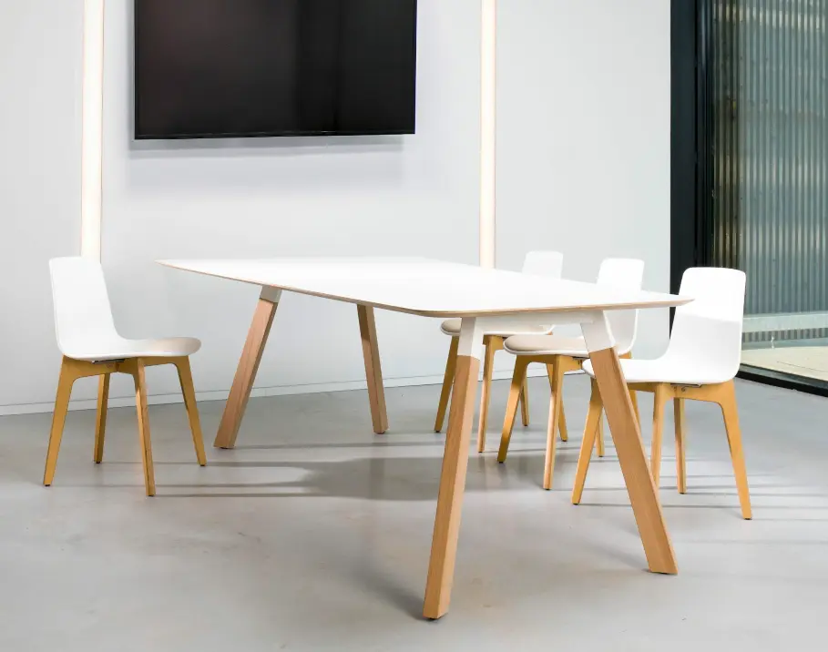 VERGADERTAFEL PRESENTATIE JUNTO -HOUT