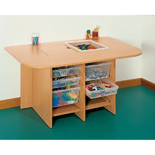 [313 309 372 449 6] Multifunctionele tafel voor verschillende activiteiten